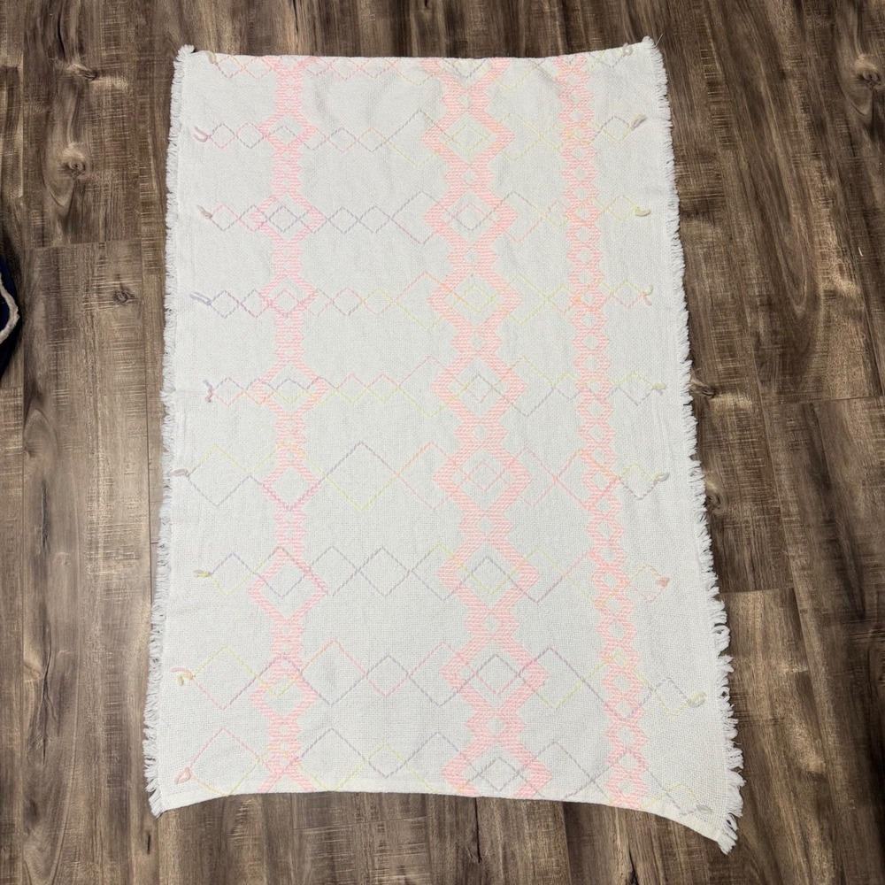 Boho Pastel Geometric‎ Woven Area Rug Pink Diamond Fringe Accent Rug 32x47